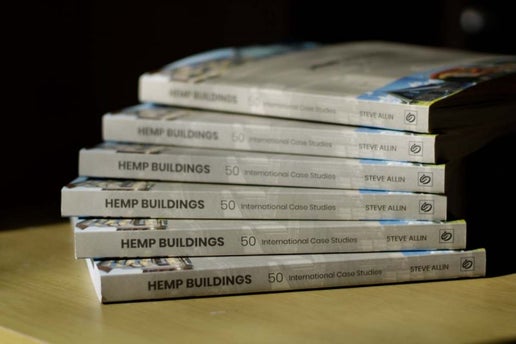 Hemp Buildings - 50 International Case Studies - Book by Steve Allin
